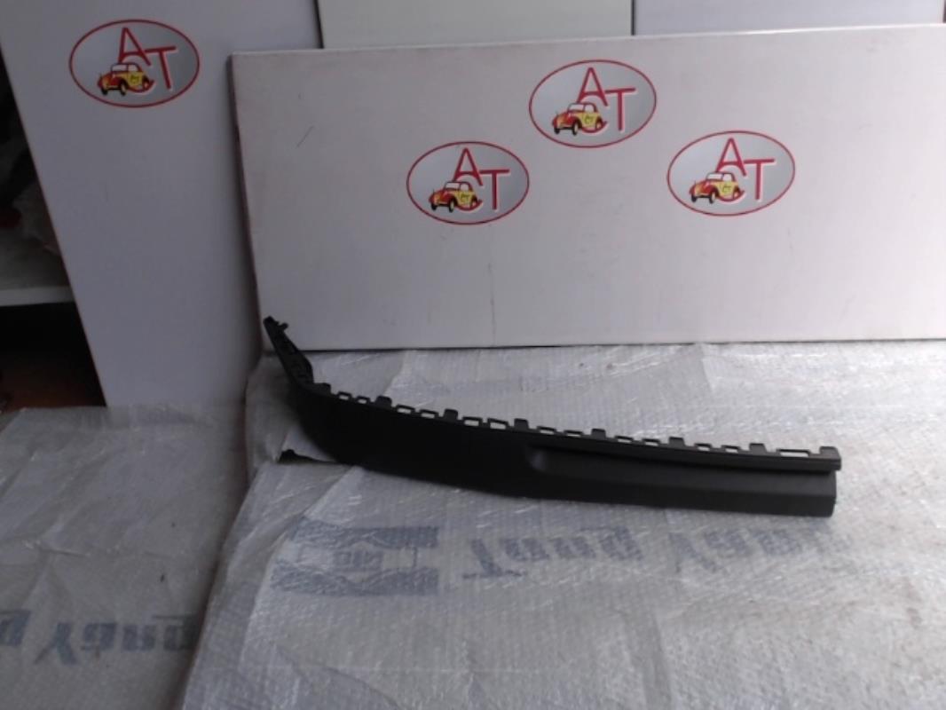 Modanatura paraurti anteriore VOLKSWAGEN GOLF 3  - 1