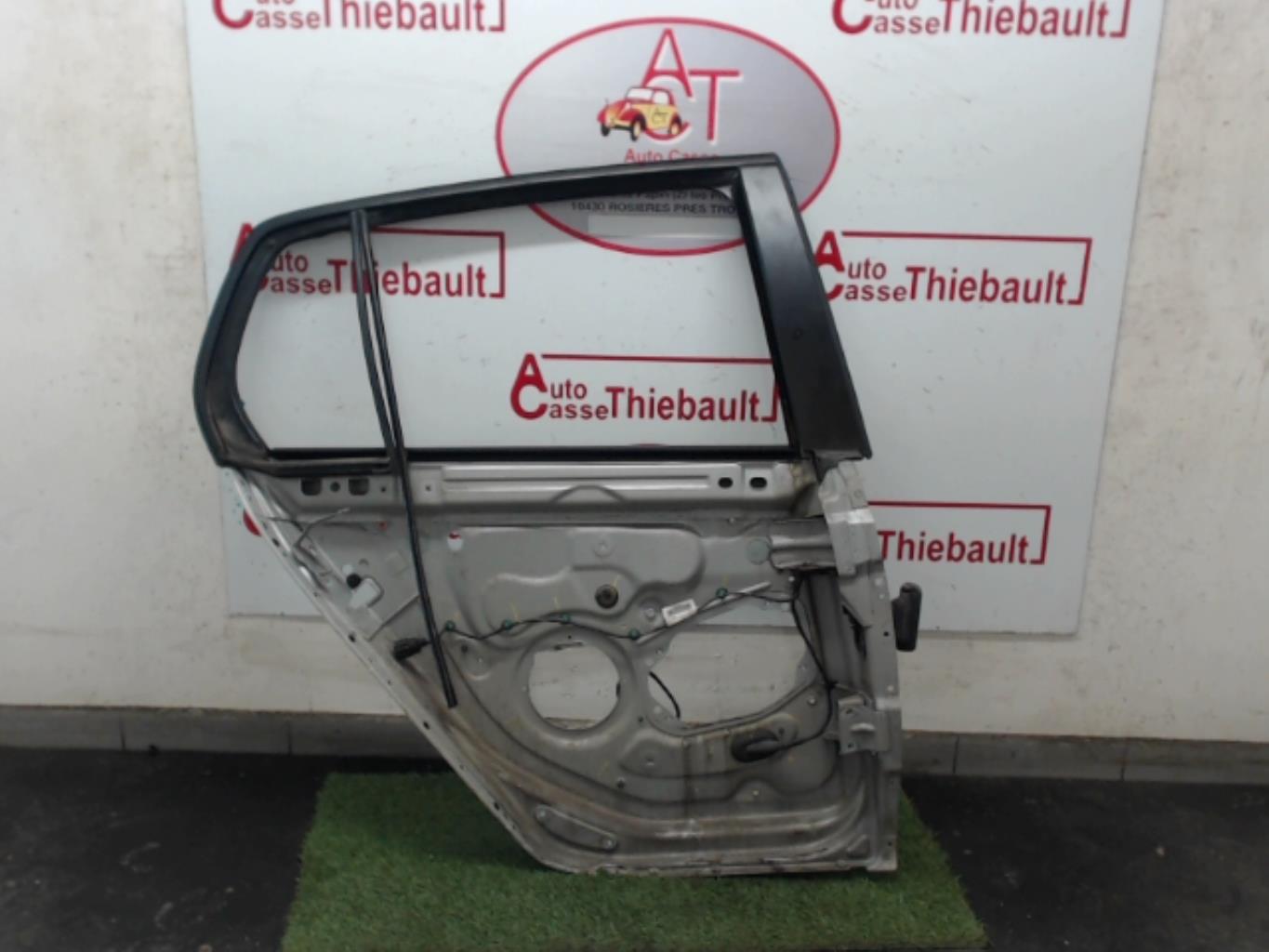 Armature porte VOLKSWAGEN GOLF 5 Diesel - 1