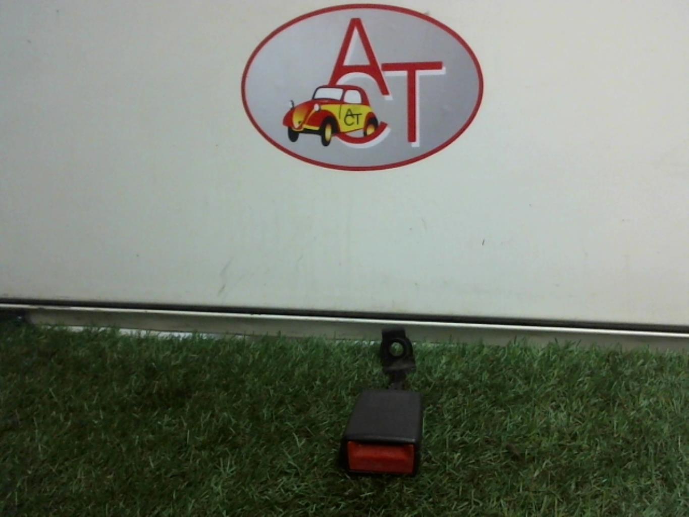 Aggancio cintura sicurezza posteriore destro OPEL ASTRA H PHASE 1 BREAK Diésel - 1