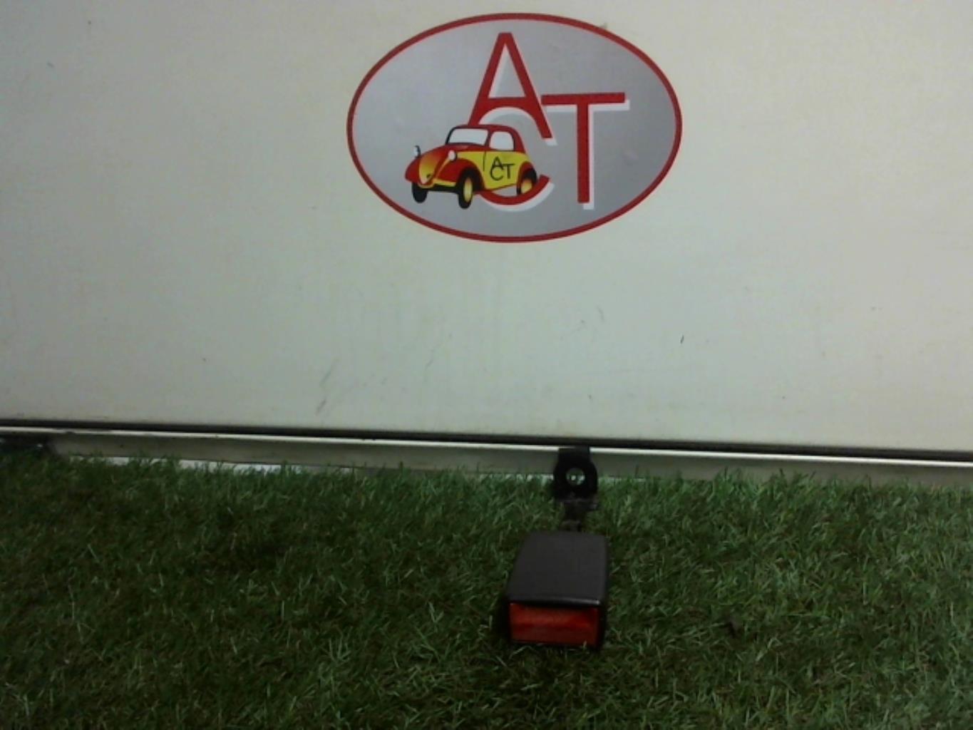 Aggancio cintura sicurezza posteriore sinistro OPEL ASTRA H PHASE 1 BREAK Diésel - 1