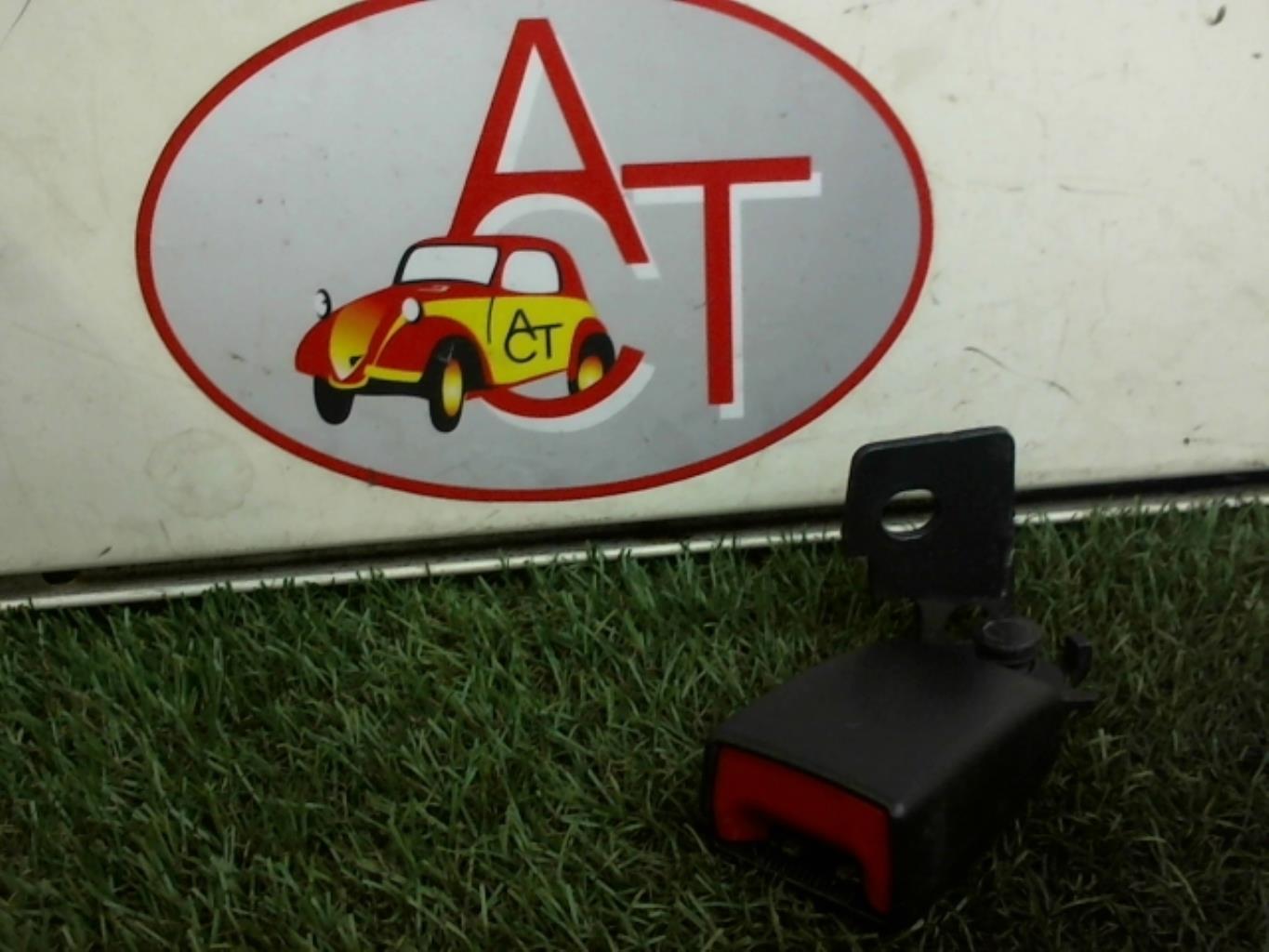 Aggancio cintura sicurezza posteriore sinistro OPEL CORSA D PHASE 1 Diésel - 1