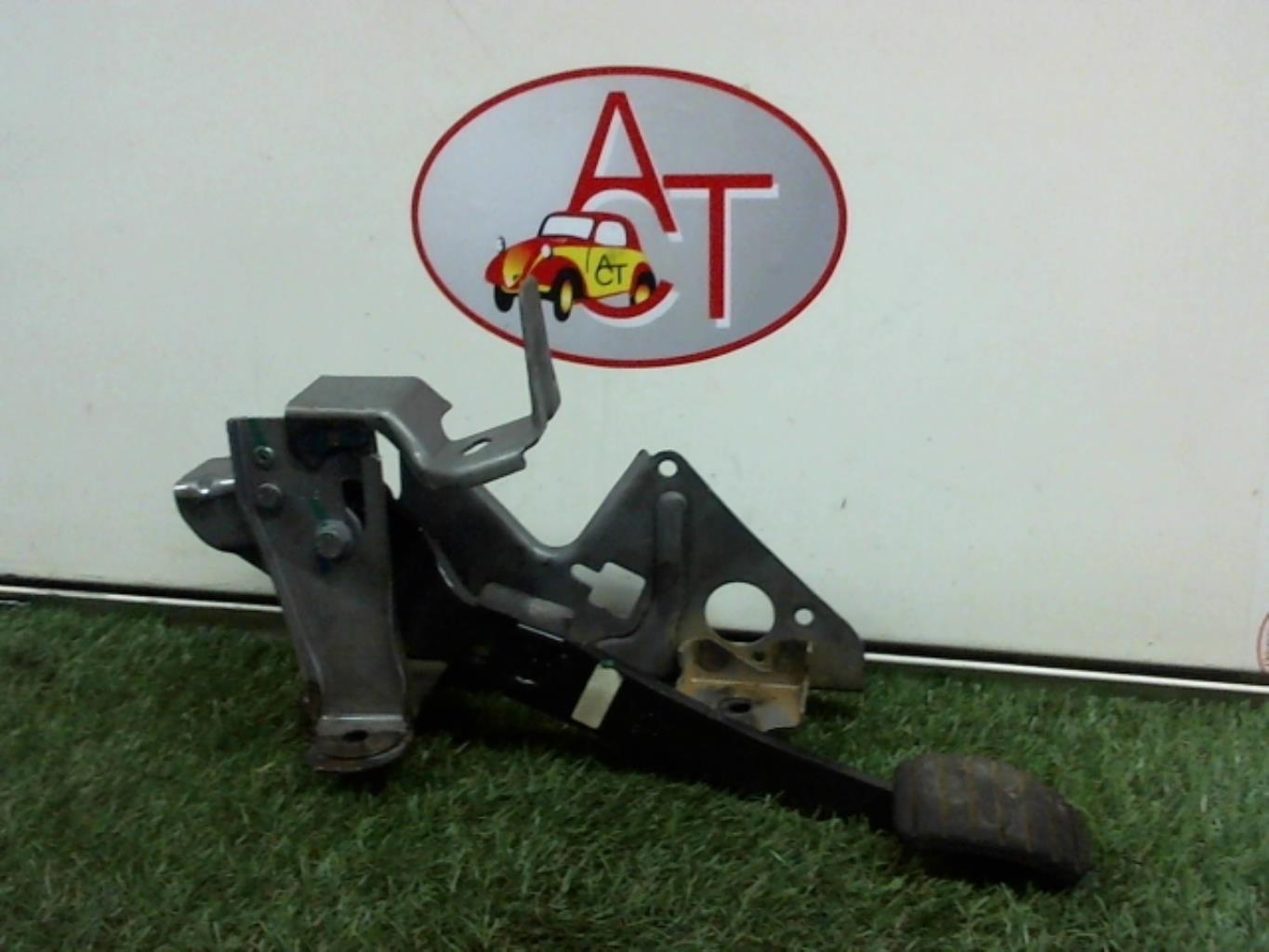 Pedale de frein RENAULT CLIO 4 PHASE 2  - 1