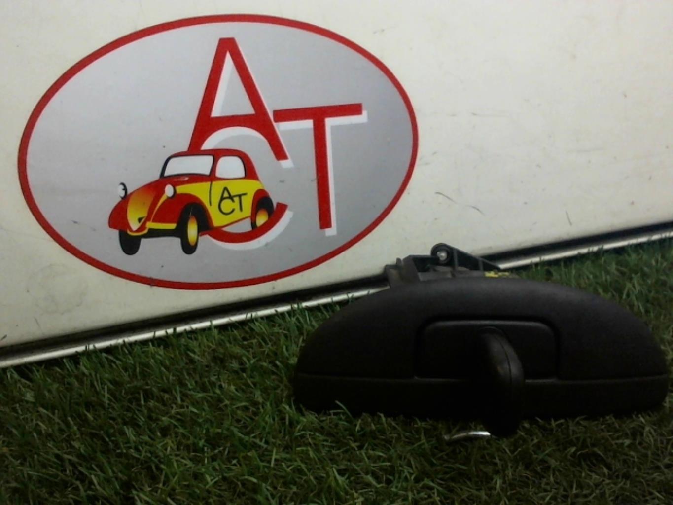 Bouton de coffre RENAULT SCENIC 1 PHASE 2 Diesel - 1