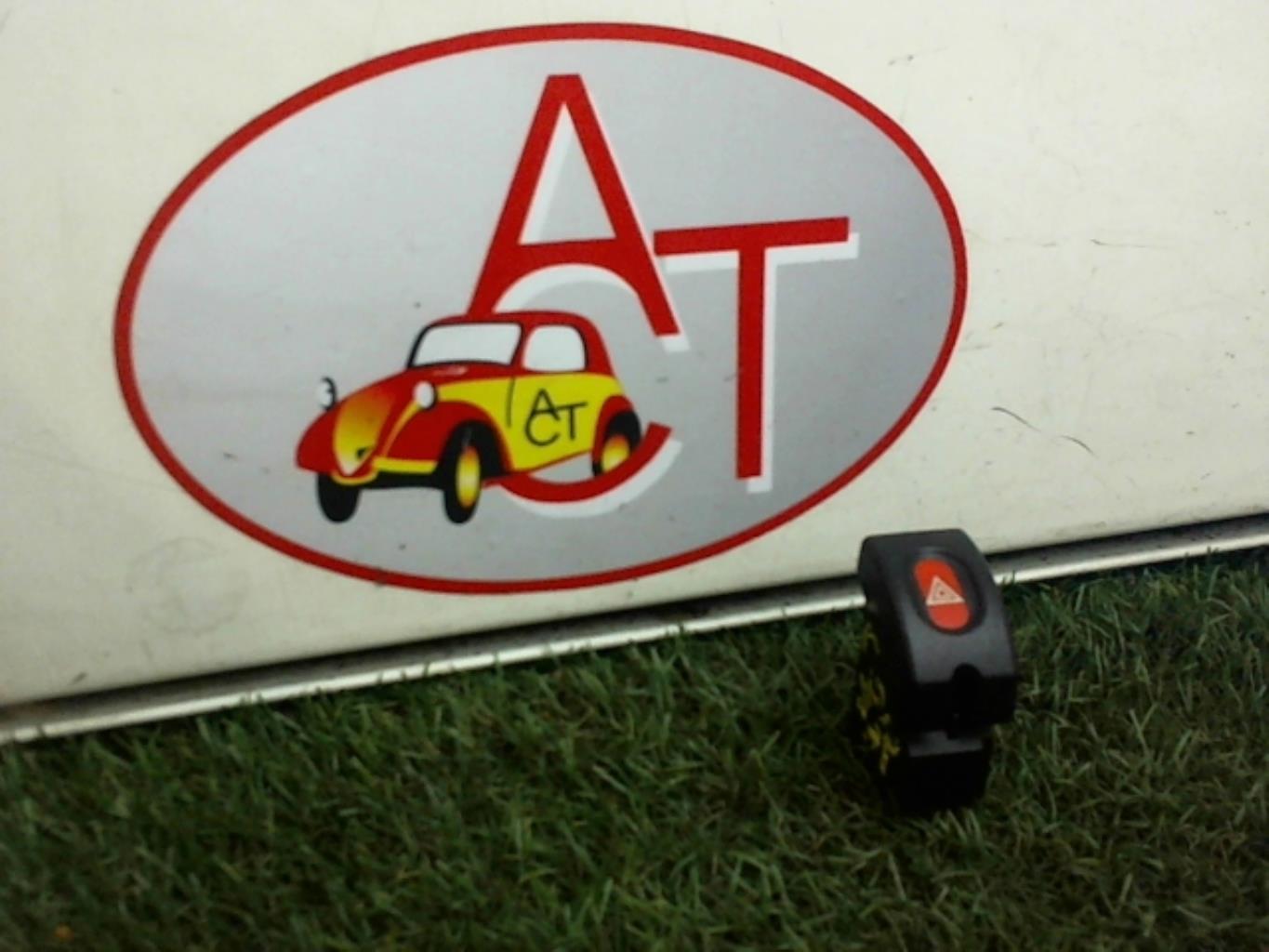 Bouton de warning OPEL CORSA A  - 1