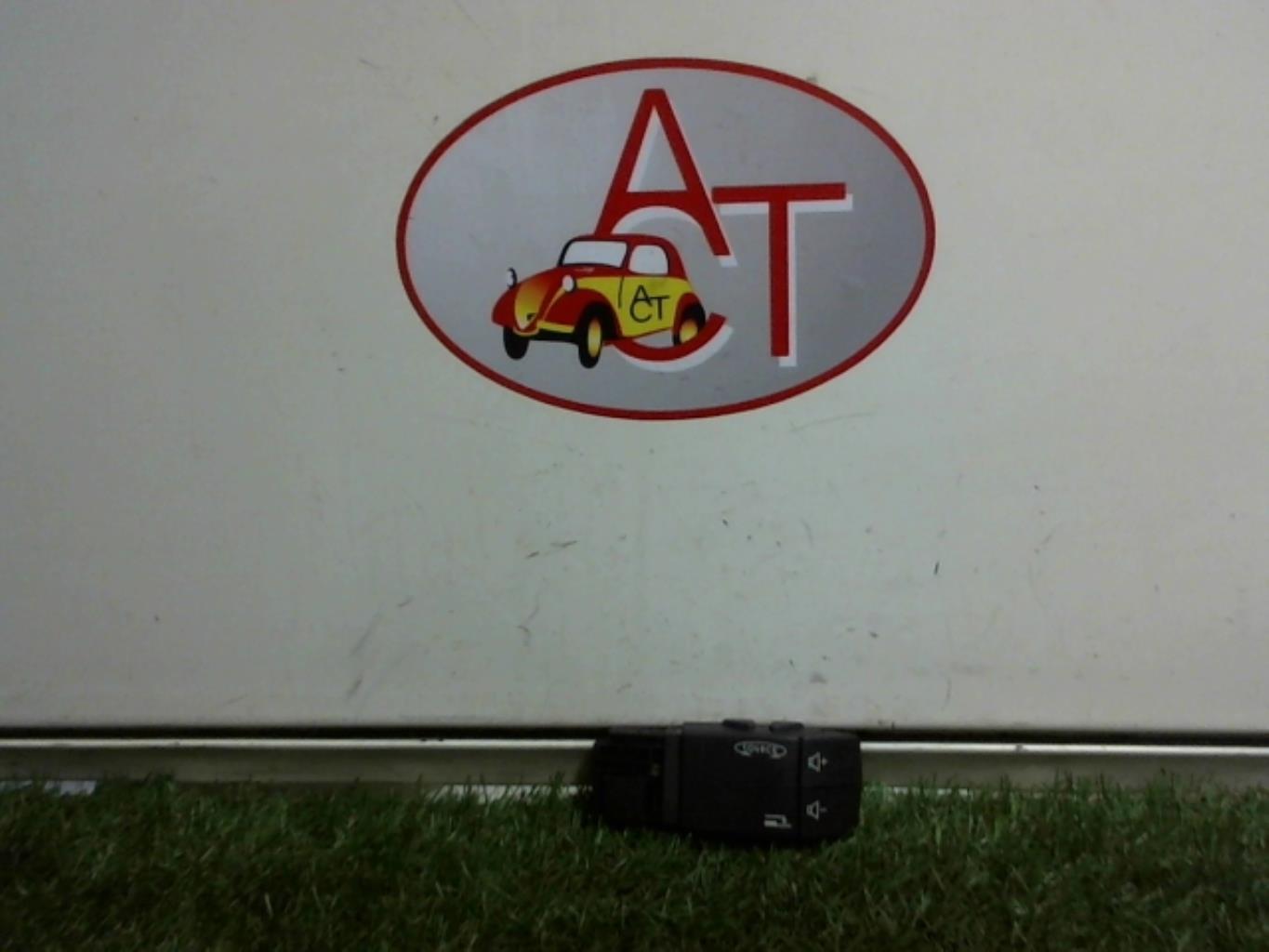 Commande autoradio RENAULT TWINGO 2 PHASE 1  - 1