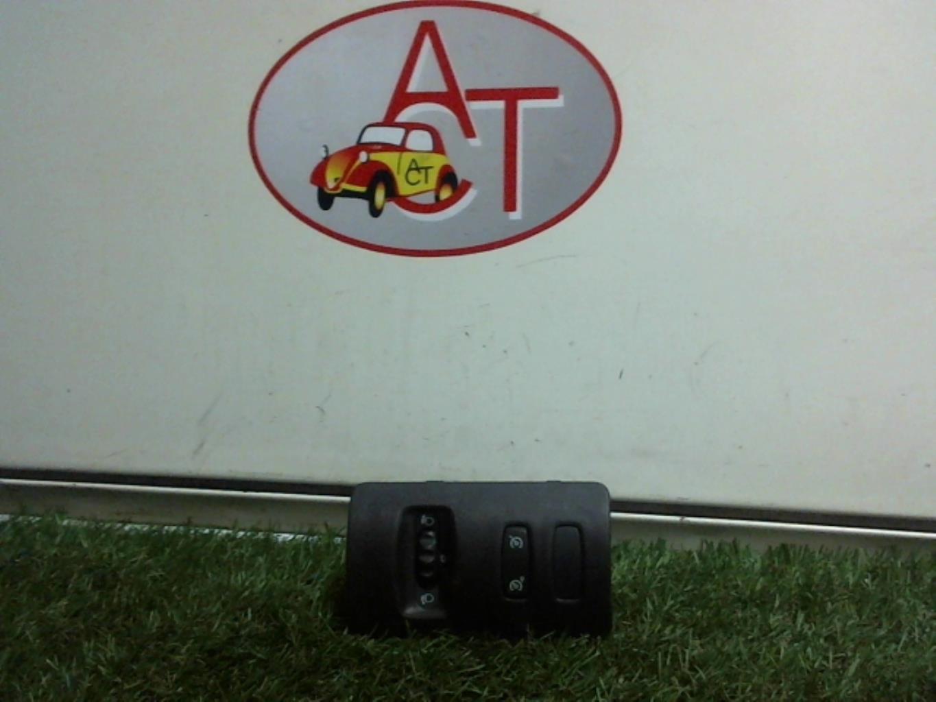 Commande de reglage hauteur de phare RENAULT CLIO 3 PHASE 1 Diesel - 1