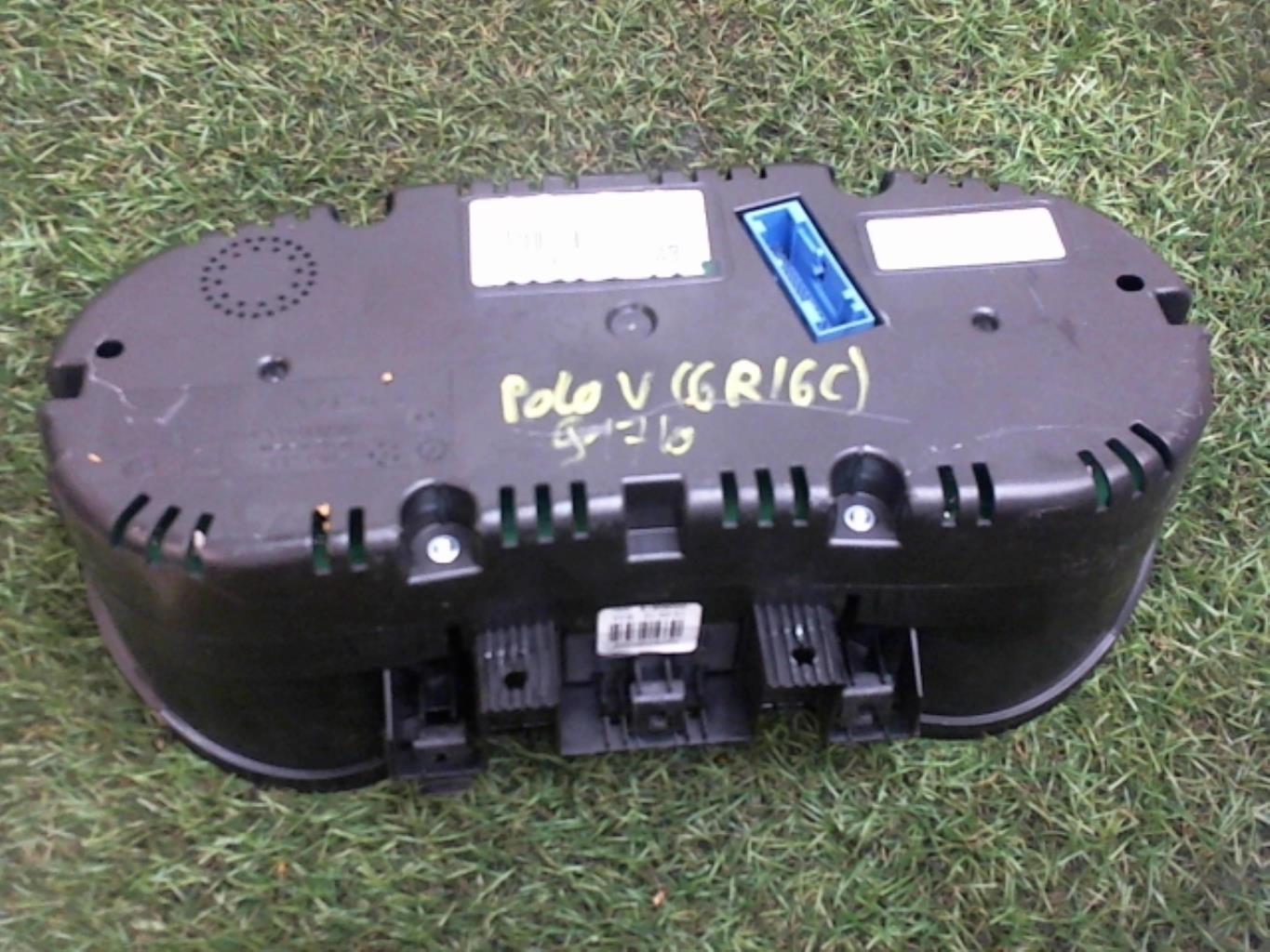 Compteur VOLKSWAGEN POLO 5 PHASE 1 Diesel - 1