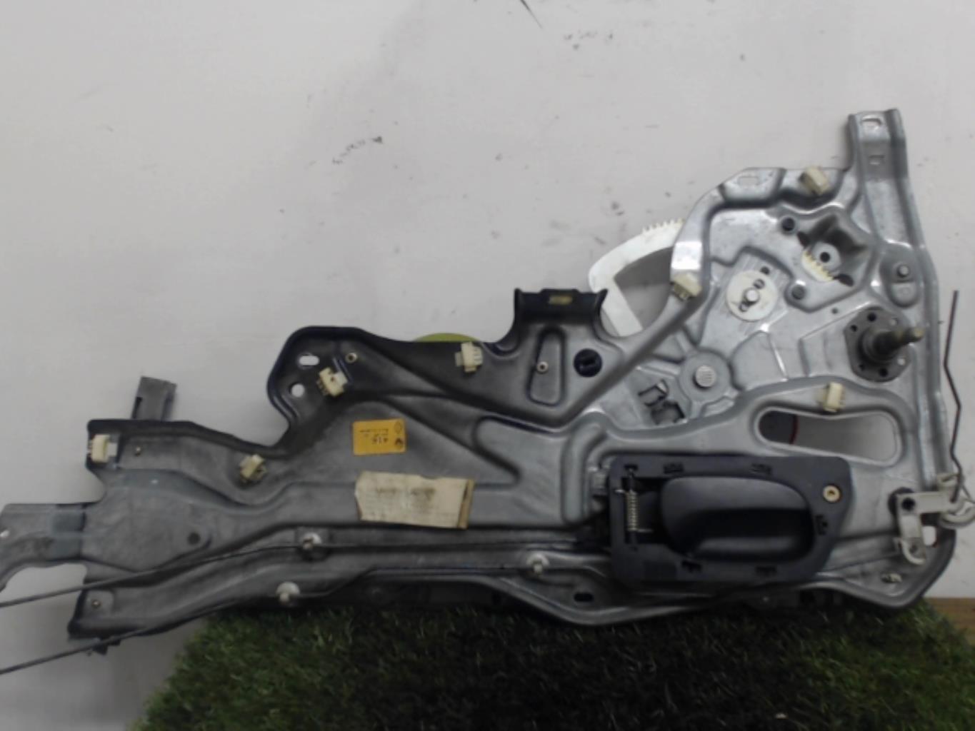 Alzacristalli manuale posteriore destro RENAULT LAGUNA 1 PHASE 1 BREAK Gasolina - 1