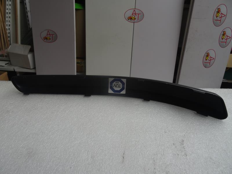 Modanatura paraurti anteriore VOLKSWAGEN POLO  - 1