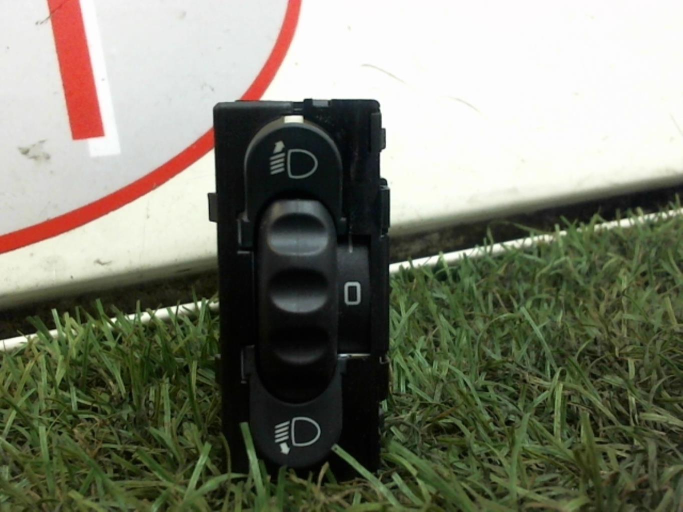 Commande de reglage hauteur de phare RENAULT KANGOO 2 PHASE 1 Diesel - 1