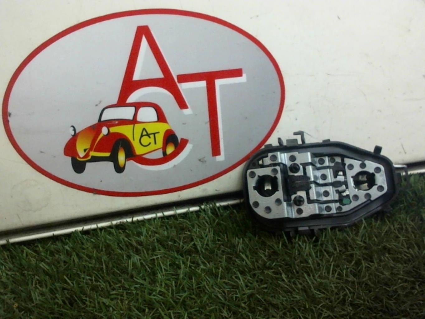 Base portalampade fanale posteriore sinistro RENAULT CLIO 4 PHASE 1 Diésel - 1
