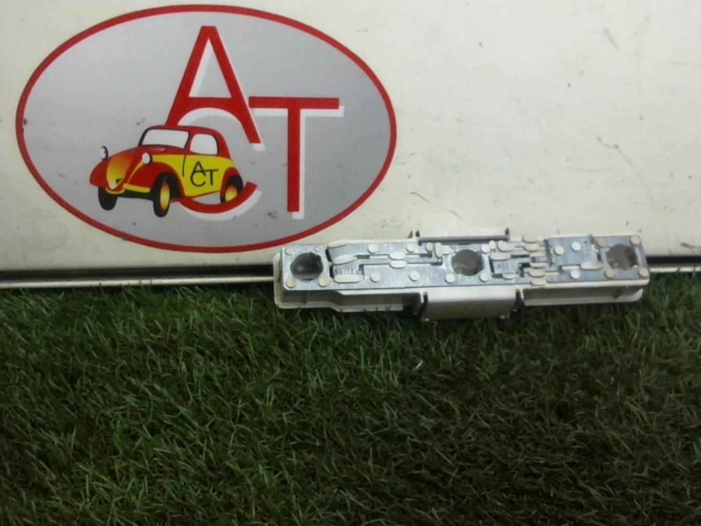 Base portalampade fanale posteriore sinistro RENAULT EXPRESS PHASE 1 Gasolina - 1