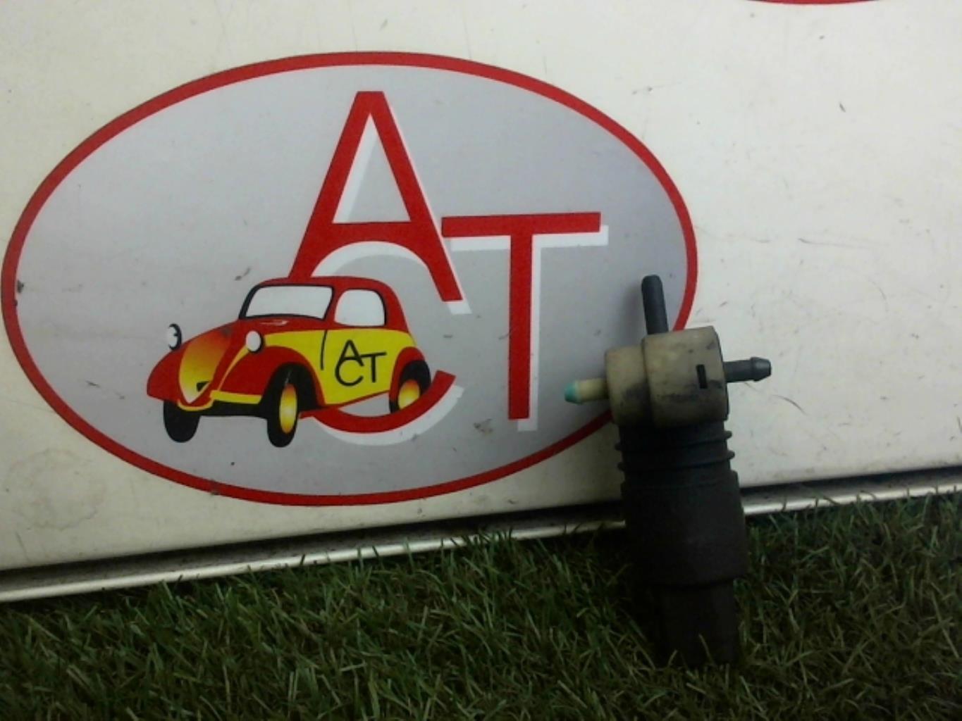 Pompe lave glace avant AUDI A3 1  - 1