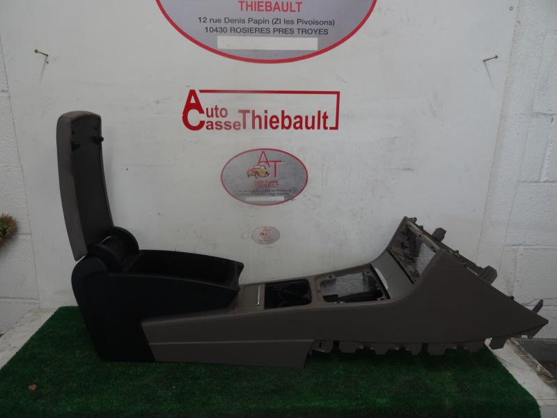 Consolle centrale (interno in plastica) VOLKSWAGEN PASSAT 5 Diésel - 1