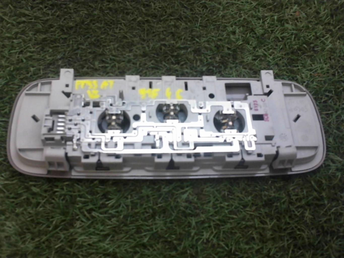 Eclairage de plafonnier VOLKSWAGEN PASSAT 5 Diesel - 1