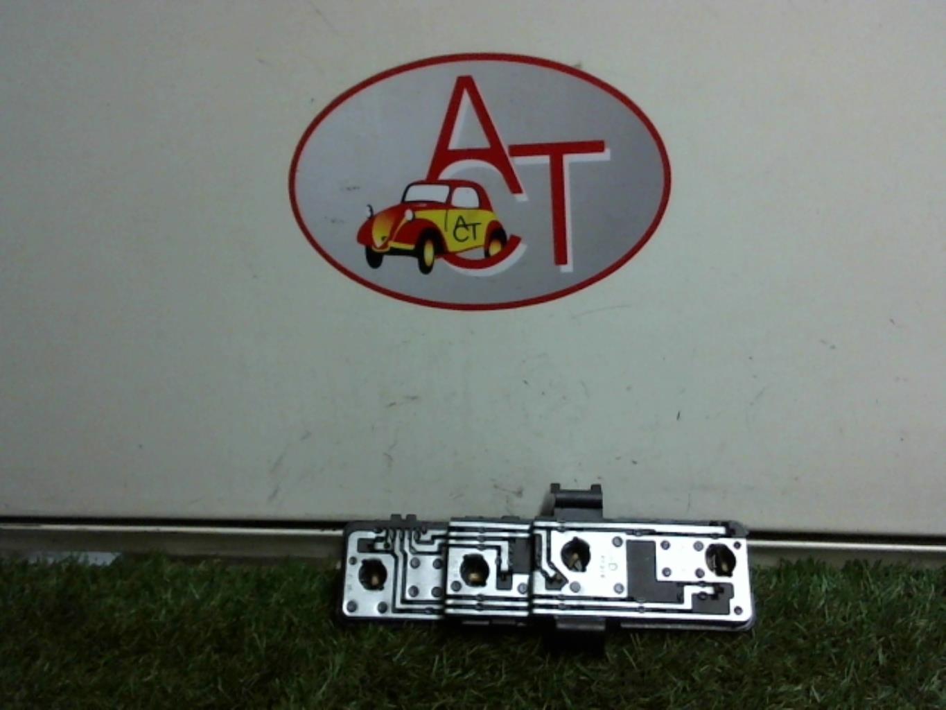 Base portalampade fanale posteriore destro CITROEN XSARA PICASSO PHASE 1 Diésel - 1