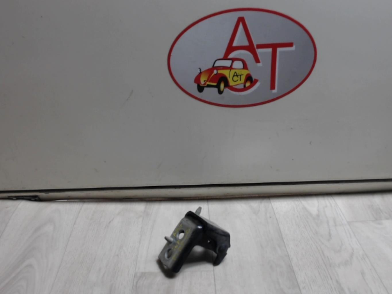 Cerniera portiera posteriore sinistra PEUGEOT 208 1 PHASE 1 Gasolina - 1