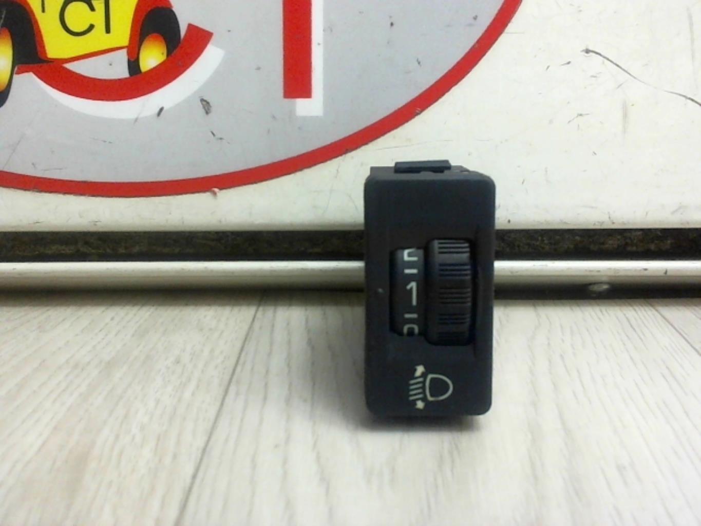 Commande de reglage hauteur de phare PEUGEOT RCZ PHASE 2 COUPE Diesel - 1