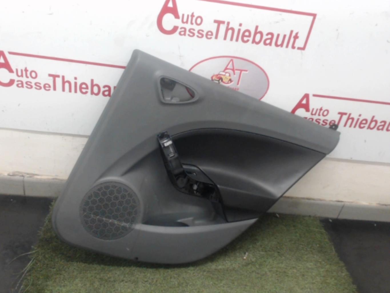 Pannello portiera posteriore destro SEAT IBIZA 4 ST PHASE 1 BREAK Diésel - 1