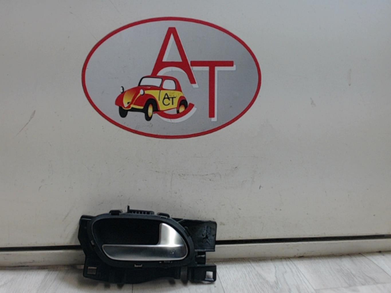 Maniglia interna anteriore destra PEUGEOT 208 1 PHASE 1 Gasolina - 1