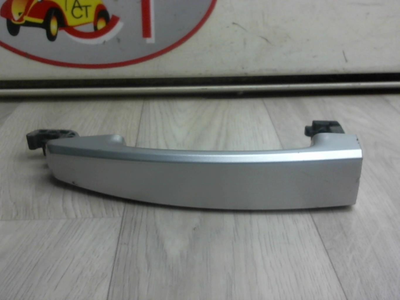 Maniglia portiera anteriore sinistra OPEL CORSA D PHASE 1 Diésel - 1