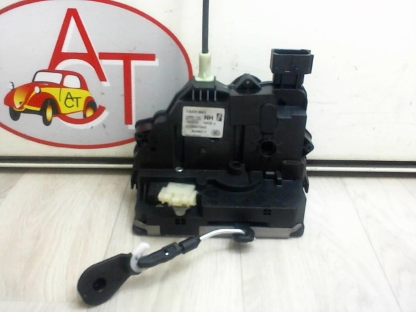 Serrure avant gauche OPEL CORSA E Essence - 1