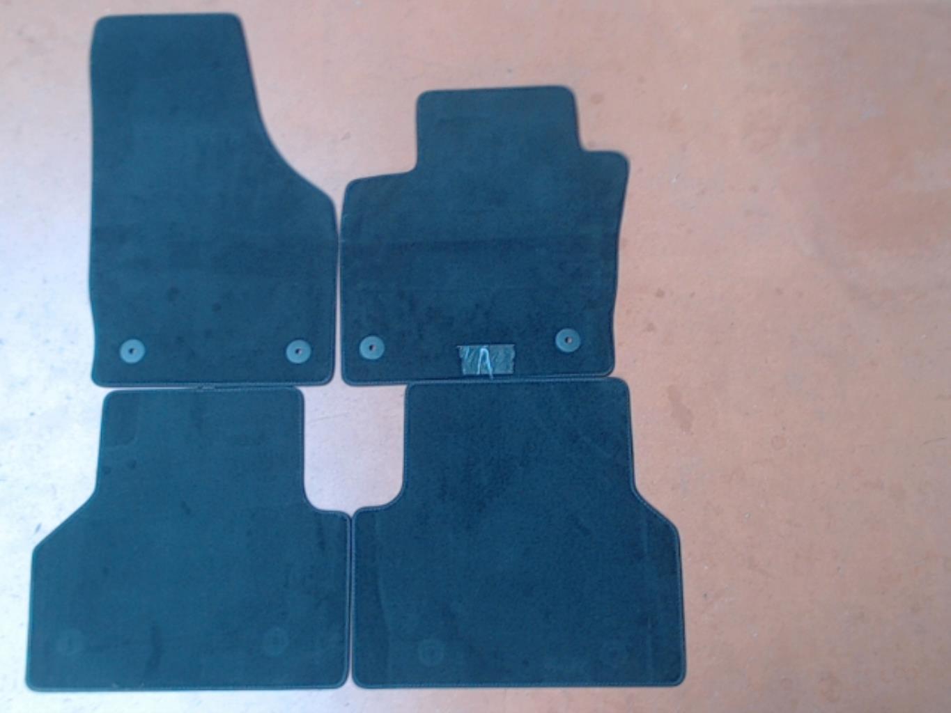 Tapis de sol AUDI Q3 1  - 1