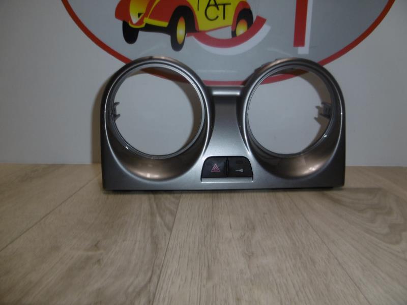 Bouton de warning ALFA ROMEO MITO PHASE 1 Diesel - 1
