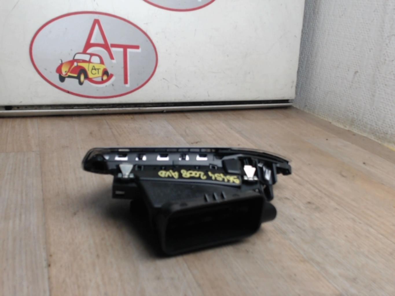 Bocchetta aerazione cruscotto anteriore destra PEUGEOT 2008 1 PHASE 2 Diésel - 1