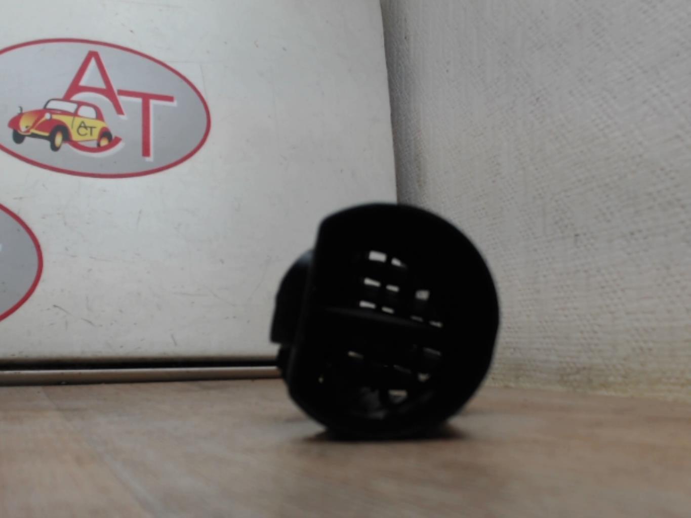 Bocchetta aerazione cruscotto anteriore sinistra PEUGEOT 308 1 PHASE 1 Diésel - 1