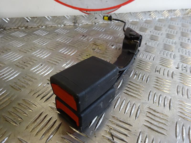 Aggancio cintura sicurezza posteriore centrale CITROEN C4 GRAND PICASSO 1 Diésel - 1