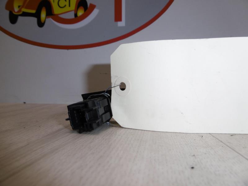 Bouton de warning RENAULT CLIO 4 PHASE 2 Essence - 1