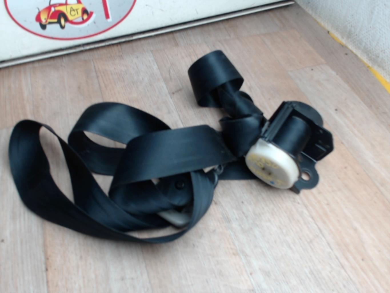 Ceinture arriere droit MAZDA 5 1 PHASE 1 Essence - 1