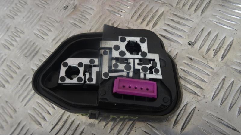 Base portalampade fanale posteriore destro RENAULT MEGANE 3 PHASE 1 Diésel - 1