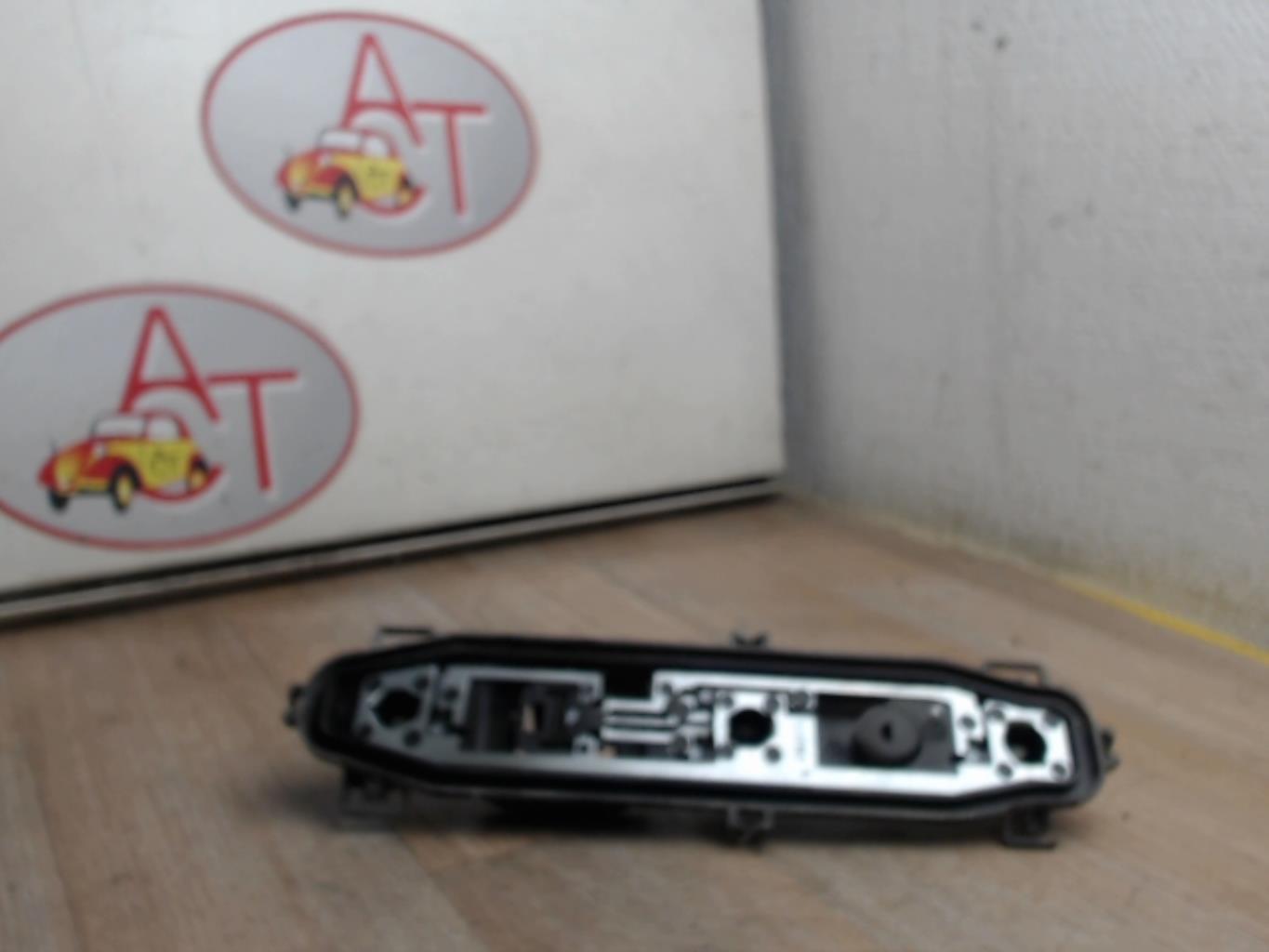 Base portalampade fanale posteriore sinistro RENAULT KANGOO 2 PHASE 1 Diésel - 1