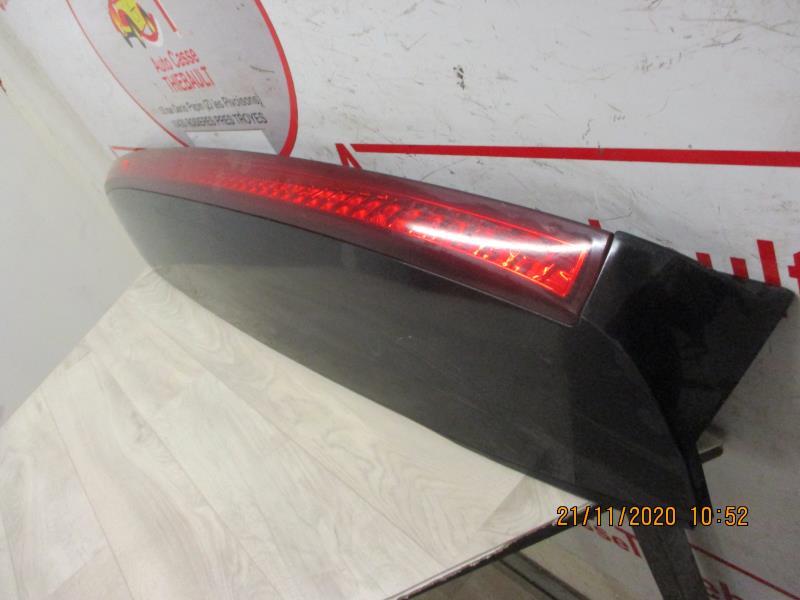 Becquet CADILLAC ESCALADE 2 Essence - 1