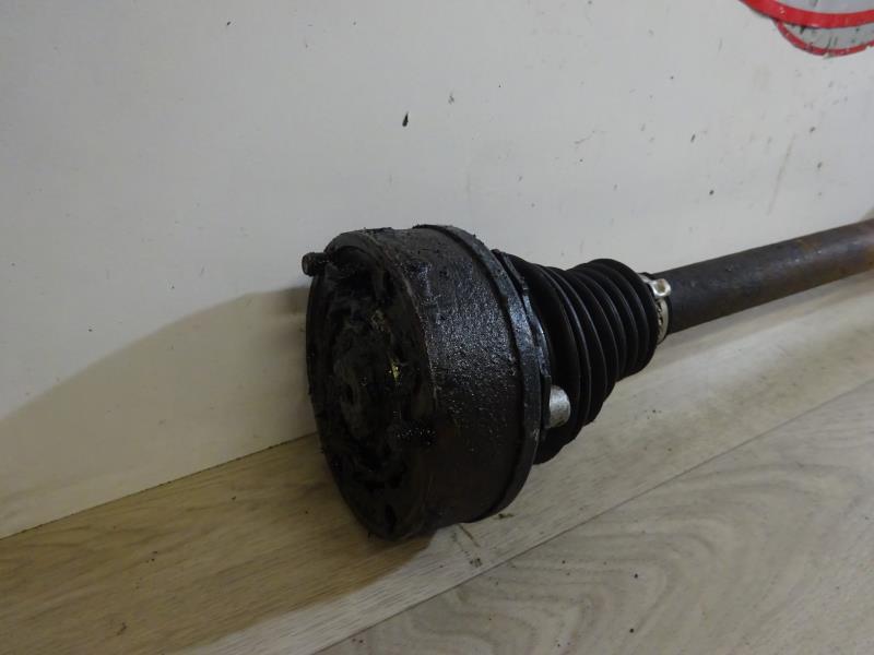 Giunto cardanico posteriore destro (trasmissione) VOLKSWAGEN GOLF 4 Gasolina - 1
