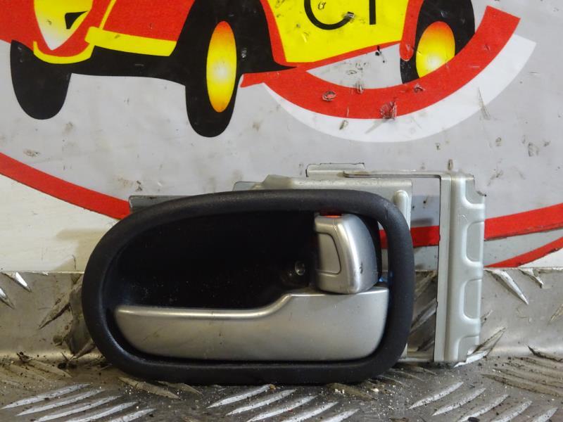 Poignee interieur avant droit MAZDA MX5 2 PHASE 1 CABRIOLET Essence - 1
