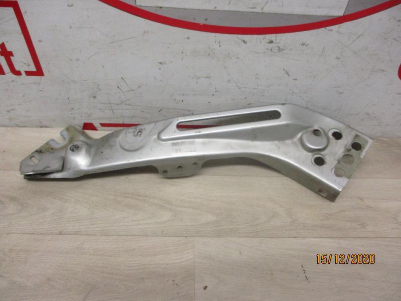 Traverse superieure PEUGEOT 807 Diesel - 1