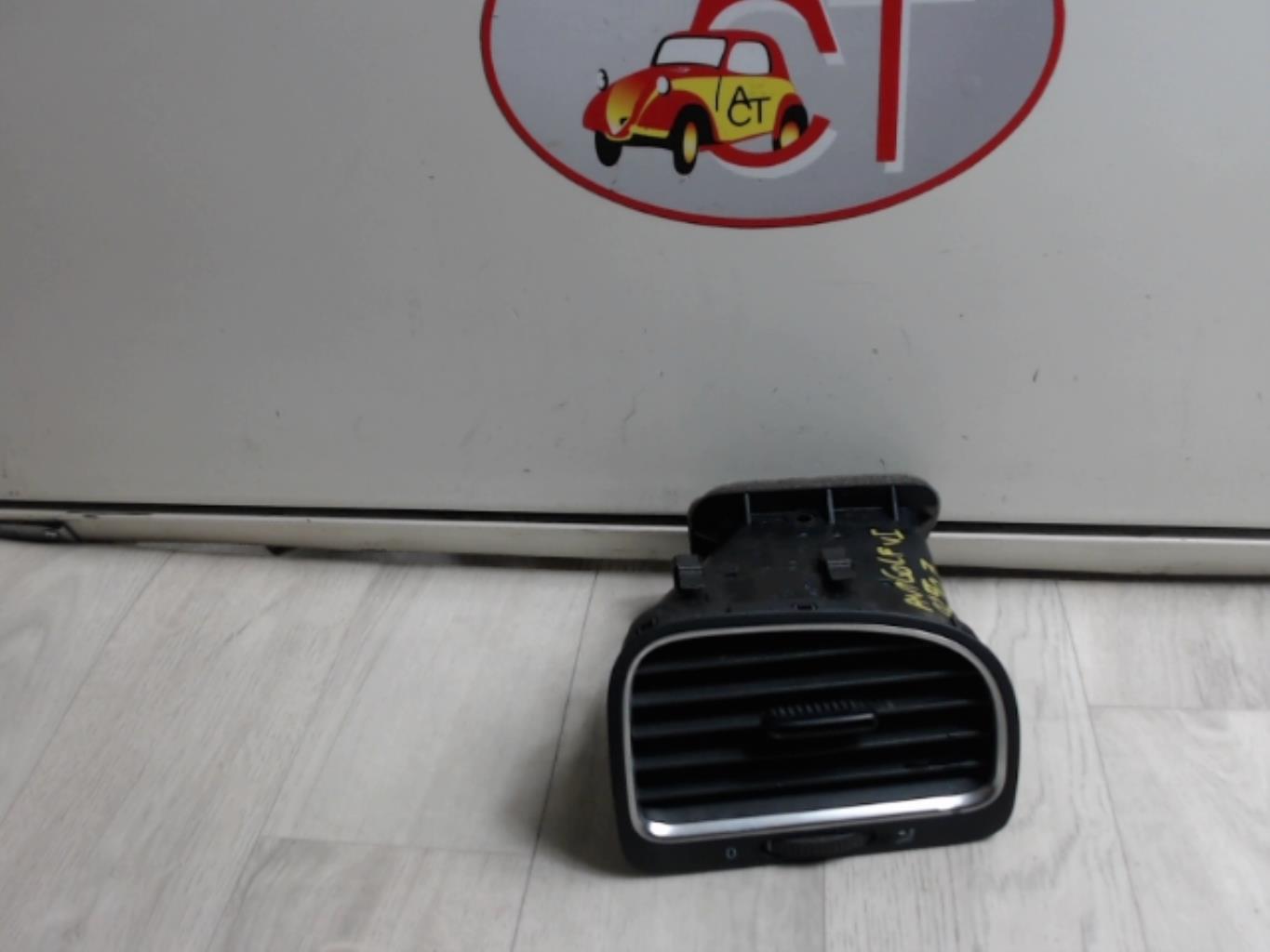Bocchetta aerazione cruscotto anteriore destra VOLKSWAGEN GOLF 6 Diésel - 1
