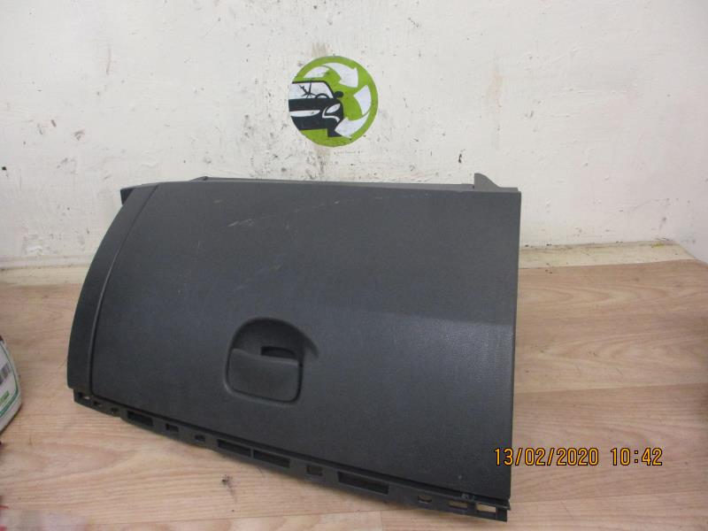 Boite a gants RENAULT CLIO 3 PHASE 2 Diesel - 1