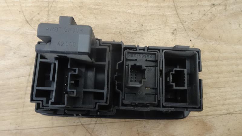 Commande de reglage hauteur de phare RENAULT MEGANE 3 PHASE 1 Diesel - 1
