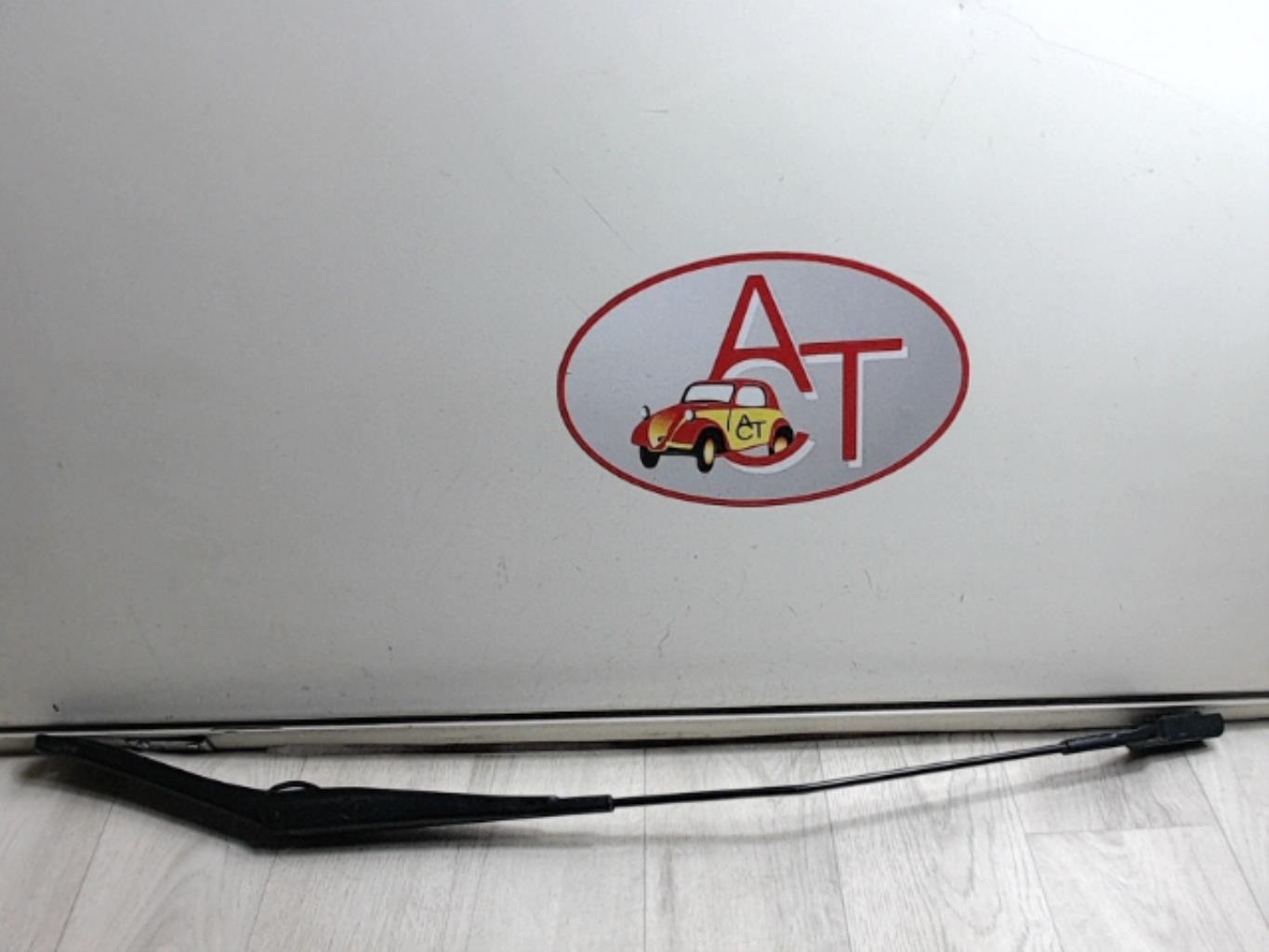 Braccio tergicristallo anteriore destro FORD FIESTA 6 PHASE 1 Diésel - 1