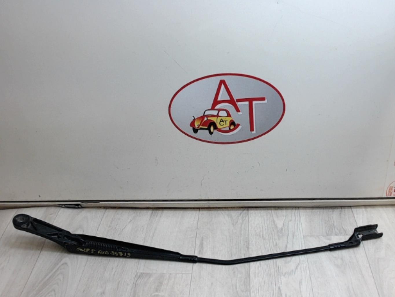 Braccio tergicristallo anteriore destro VOLKSWAGEN GOLF 5 Diésel - 1