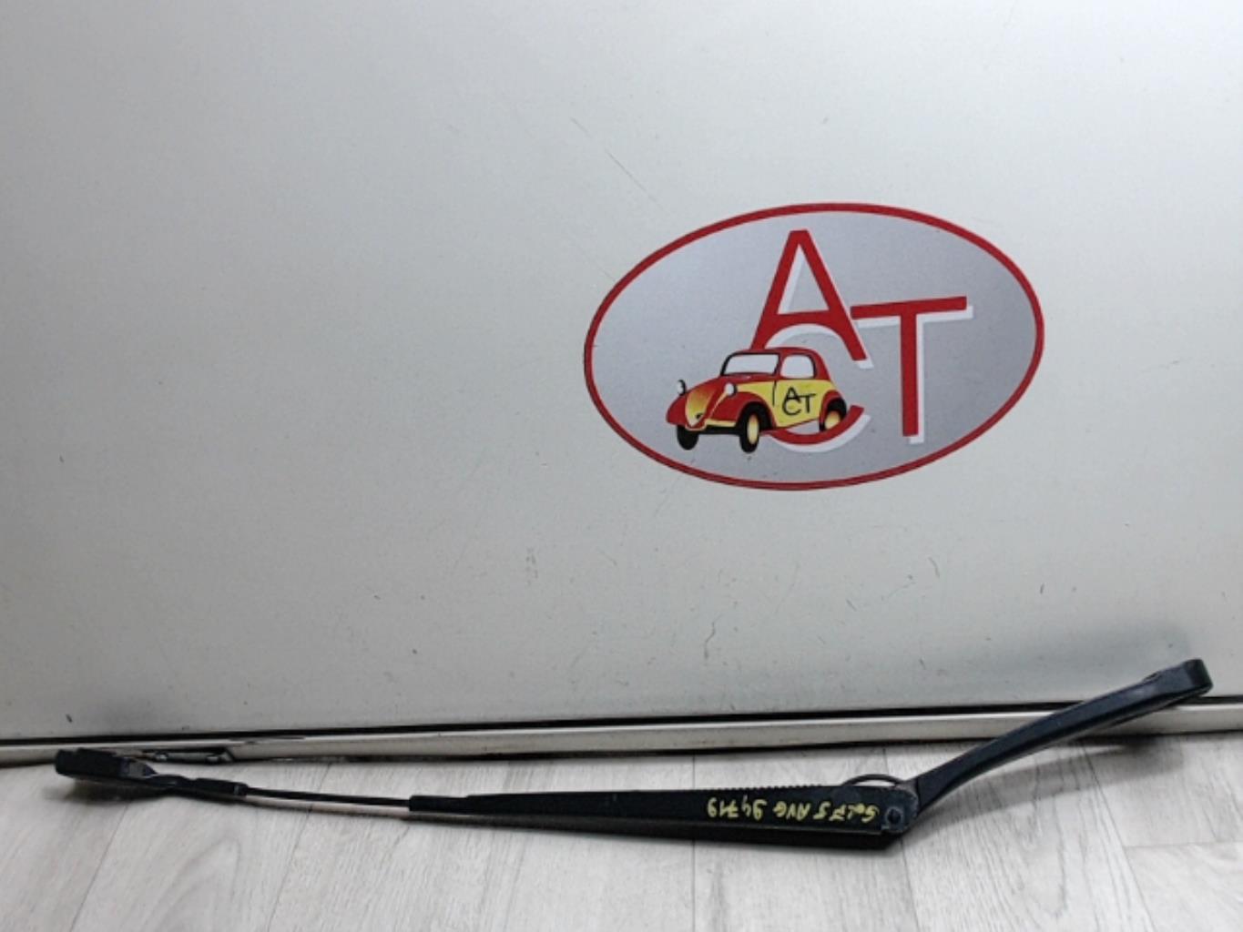 Braccio tergicristallo anteriore sinistro VOLKSWAGEN GOLF 5 Diésel - 1