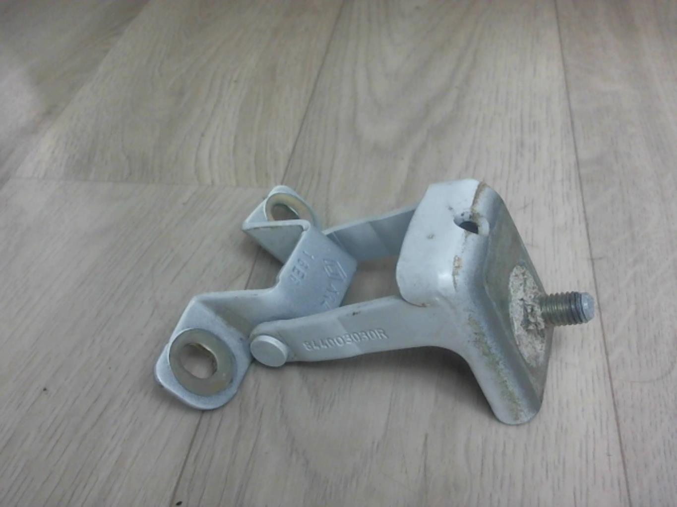 Charniere de hayon RENAULT CLIO 4 PHASE 2 Diesel - 1