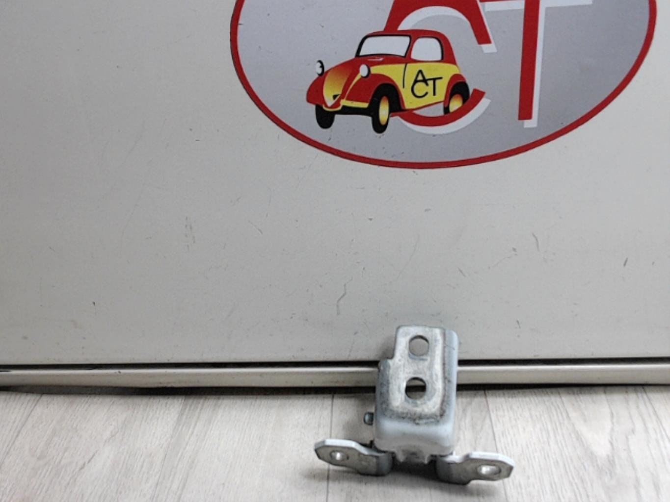 Cerniera portiera anteriore destra RENAULT CLIO 4 PHASE 2 Diésel - 1