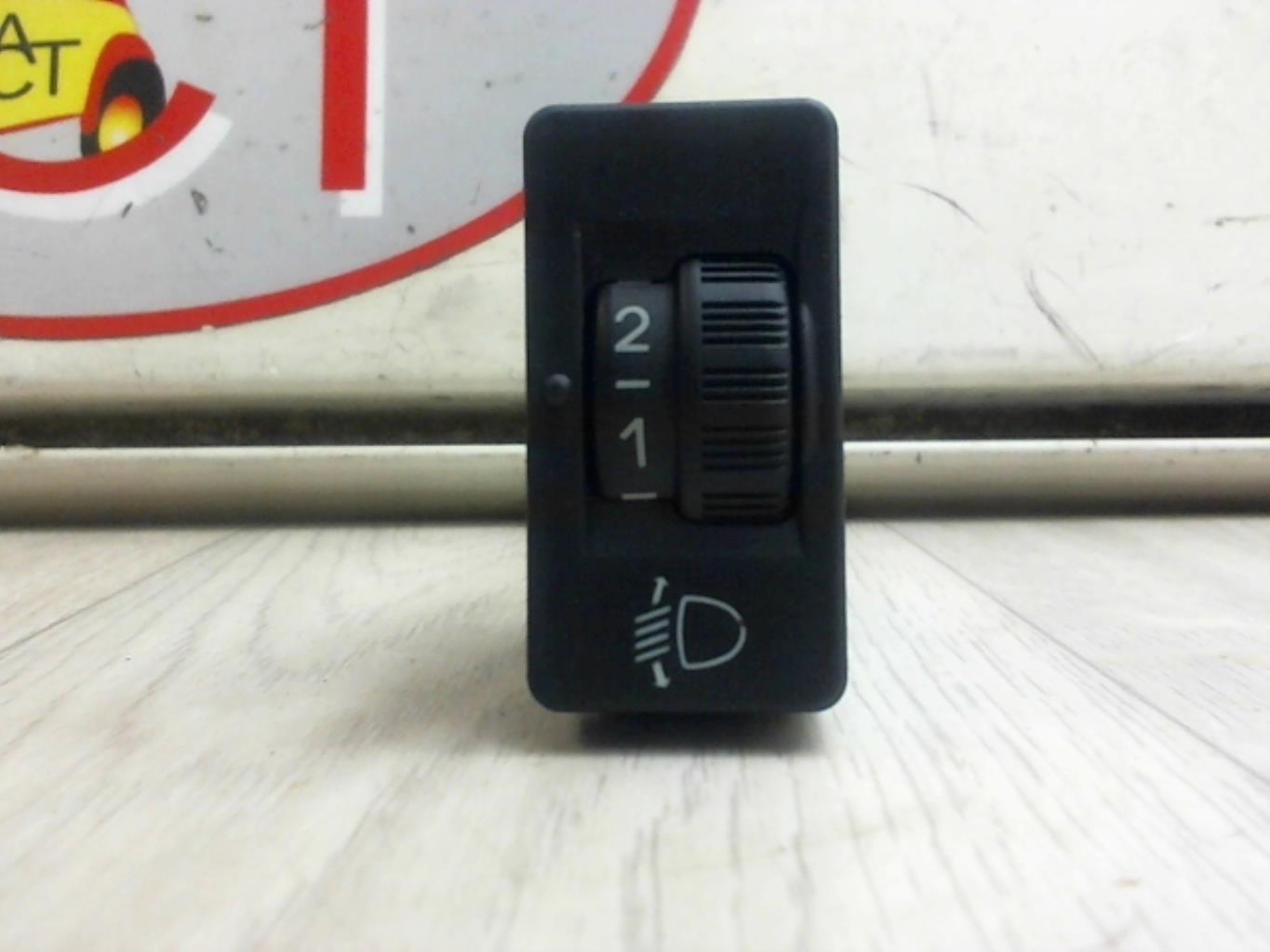 Commande de reglage hauteur de phare CITROEN C5 2 Diesel - 1