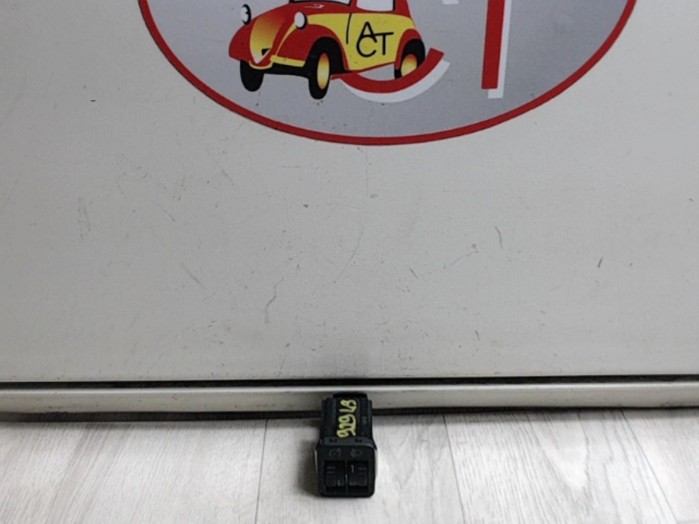 Comando regolazione altezza fari VOLKSWAGEN PASSAT 5 Gasolina - 1