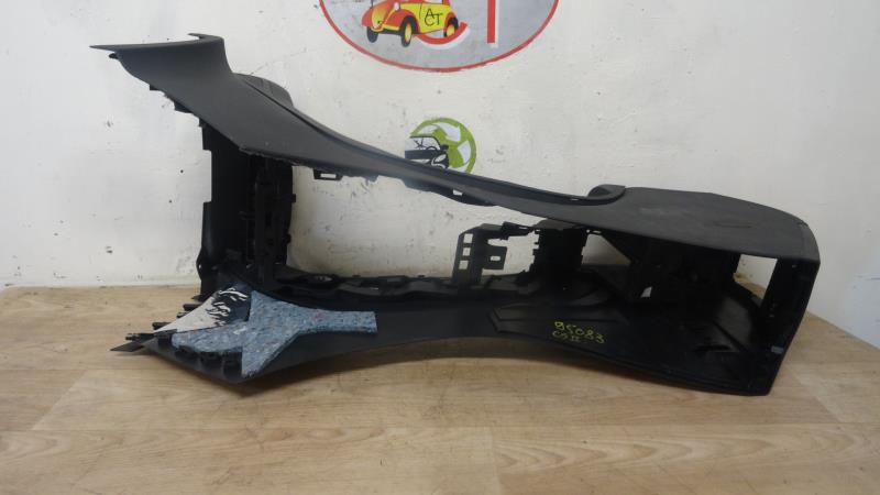 Console central (interieur plastique) CITROEN C5 2 Diesel - 1